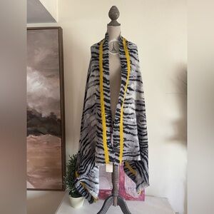 Fadivo Gray and Yellow Striped Zebra Wrap